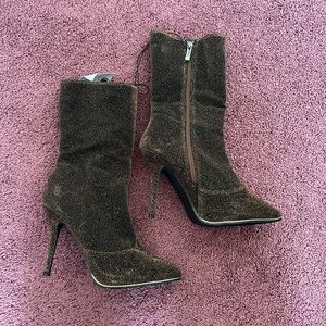 New Nicole Miller Bronze Glitter Sock Booties Size 9